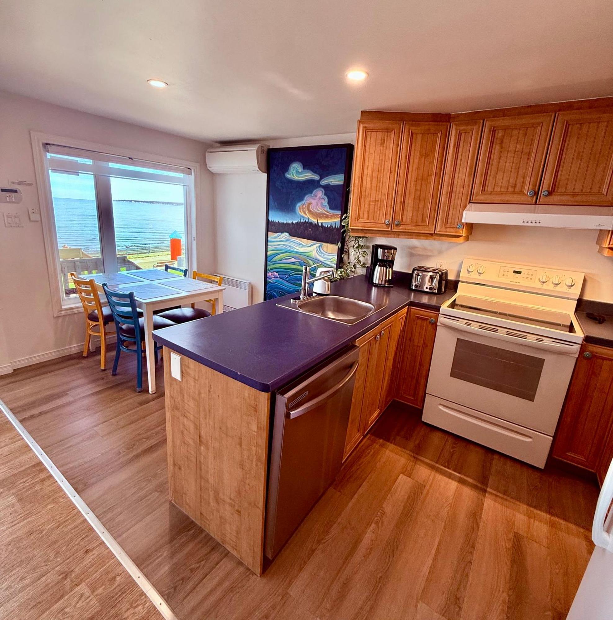 L'Appat Buvette Et Couchette De Sainte-Luce - Appartements De Vacances Modernes, Calmes Et Ressourcant Sur Le Fleuve Kültér fotó